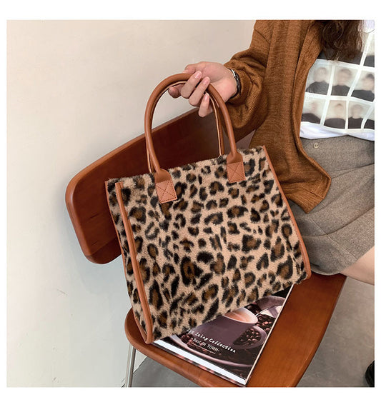 Korean Plush Handbag – Large Capacity Leopard Print Commuter Tote