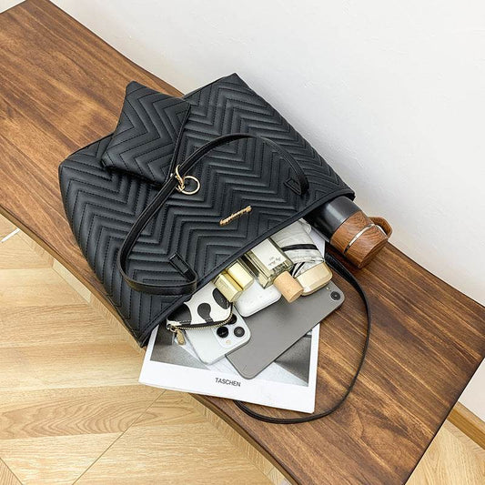 Women's Fashionable Wave Pattern Diamond Plaid Embroidered Shoulder Bag - Holy Mango Store