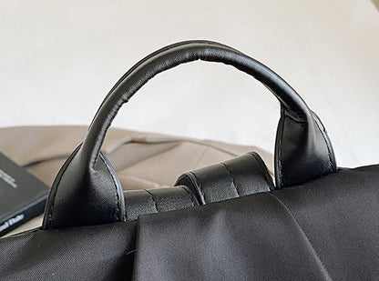 Trendy Large-Capacity Travel Backpack – Fashionable & Functional