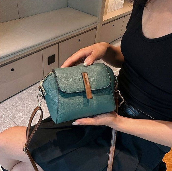 Women’s Crossbody Phone Bag – Stylish Small Leather Shoulder Purse
