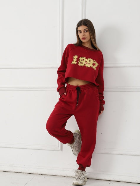 Women's 2-Piece Hoodie Set – Cropped Sweatshirt & Joggers
