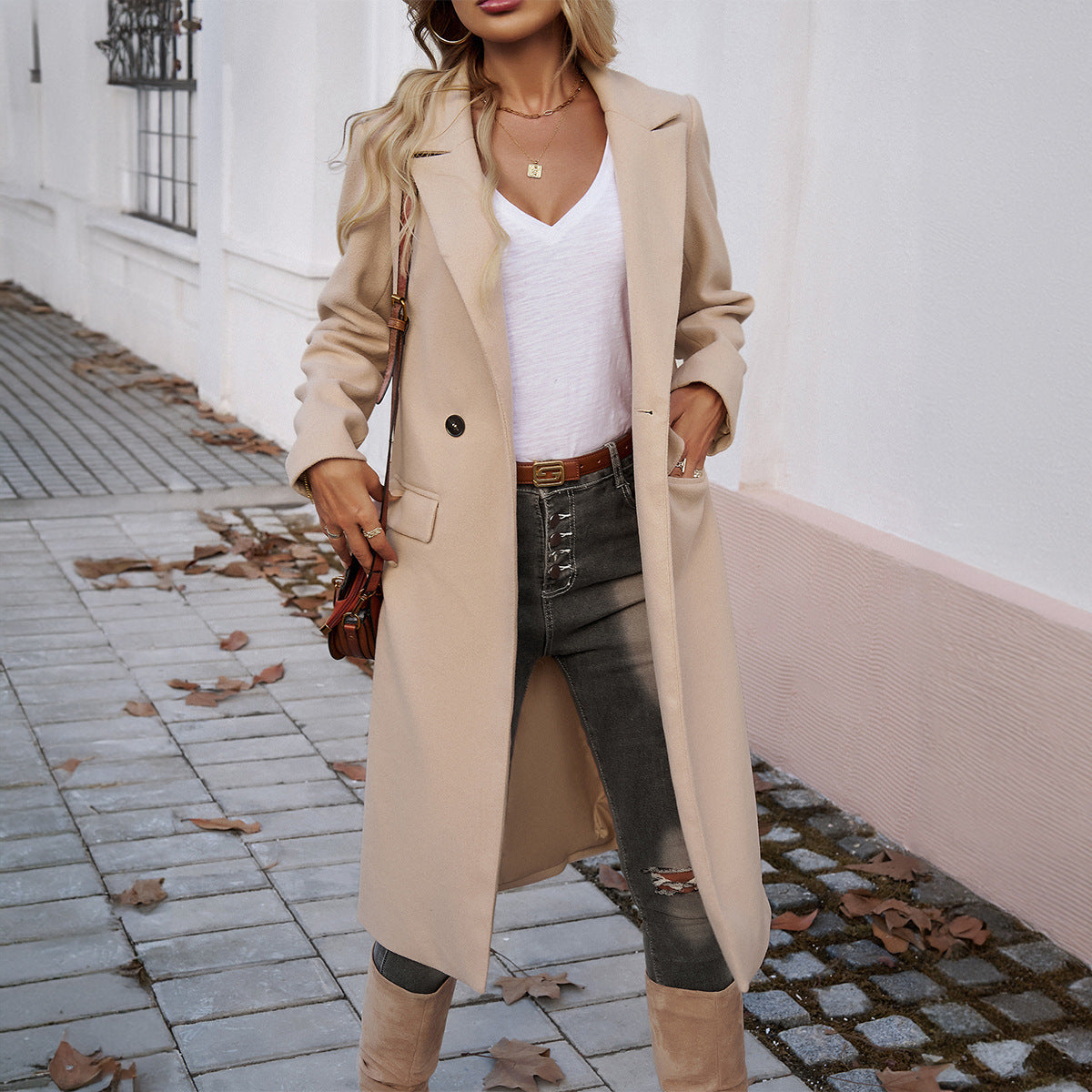 Women’s Long Turn-Down Collar Coat – Elegant Commuter Style
