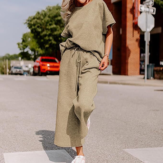 Solid Color Casual Two-Piece Set – Textured Top & Trousers for Women