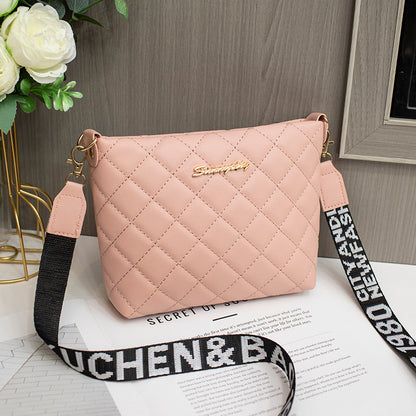 Women’s Quilted Chain Crossbody Bag – Stylish Diamond-Stitch Bucket Purse
