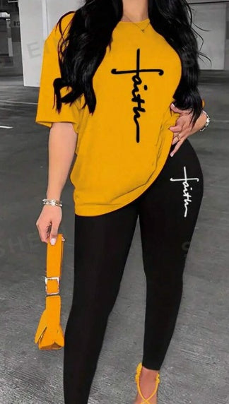 Conjunto de camiseta y leggings con estampado del alfabeto FAITH